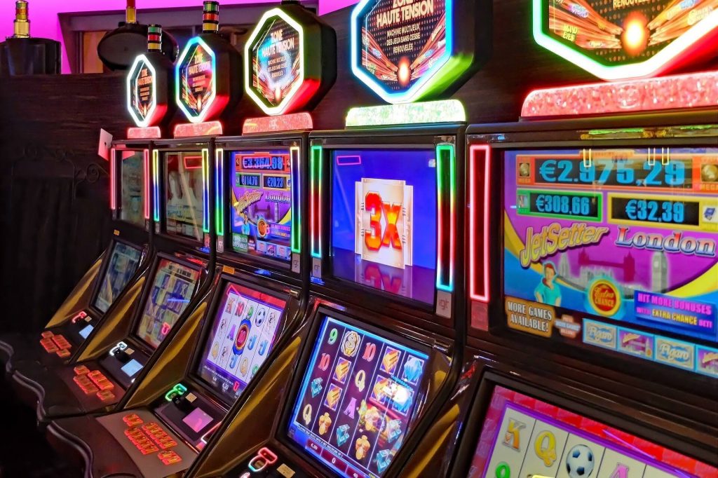 Choosing the Right Online Casino Slot Games to Get Entertainment